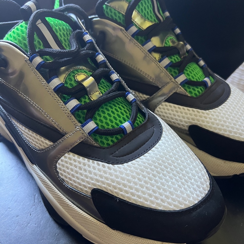 Dior sneakers - Picture 2 of 11